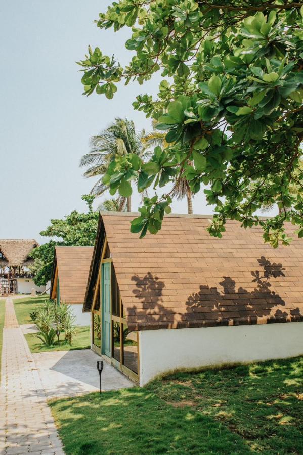 Escuintla Los Olivos La Playa Hotel Y Restaurante מראה חיצוני תמונה