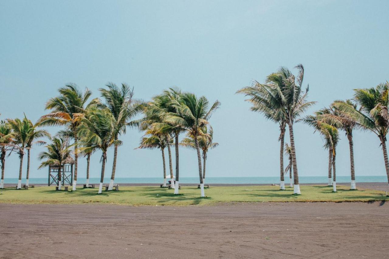 Escuintla Los Olivos La Playa Hotel Y Restaurante מראה חיצוני תמונה